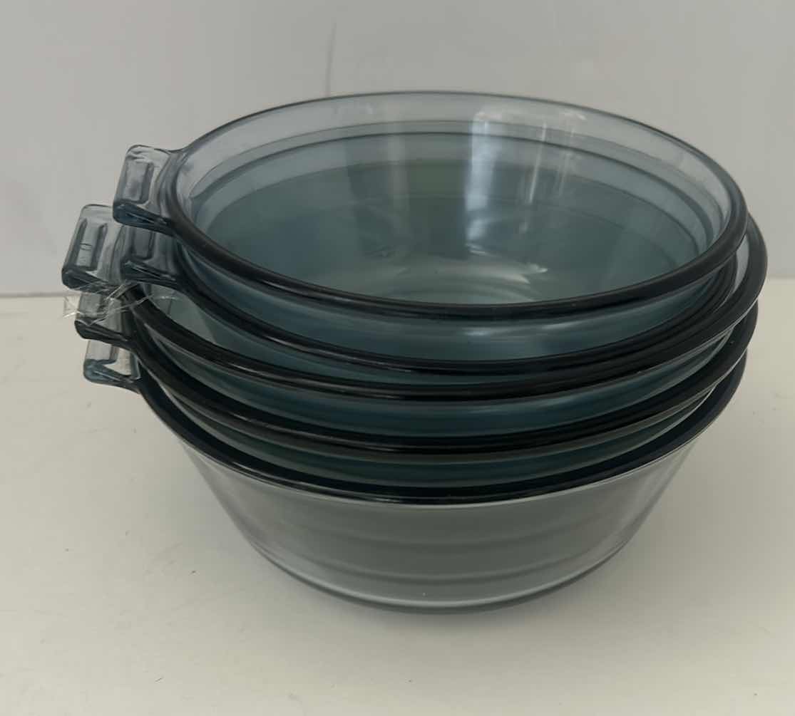 Photo 1 of 5 PYREX MIXING BOWLS.