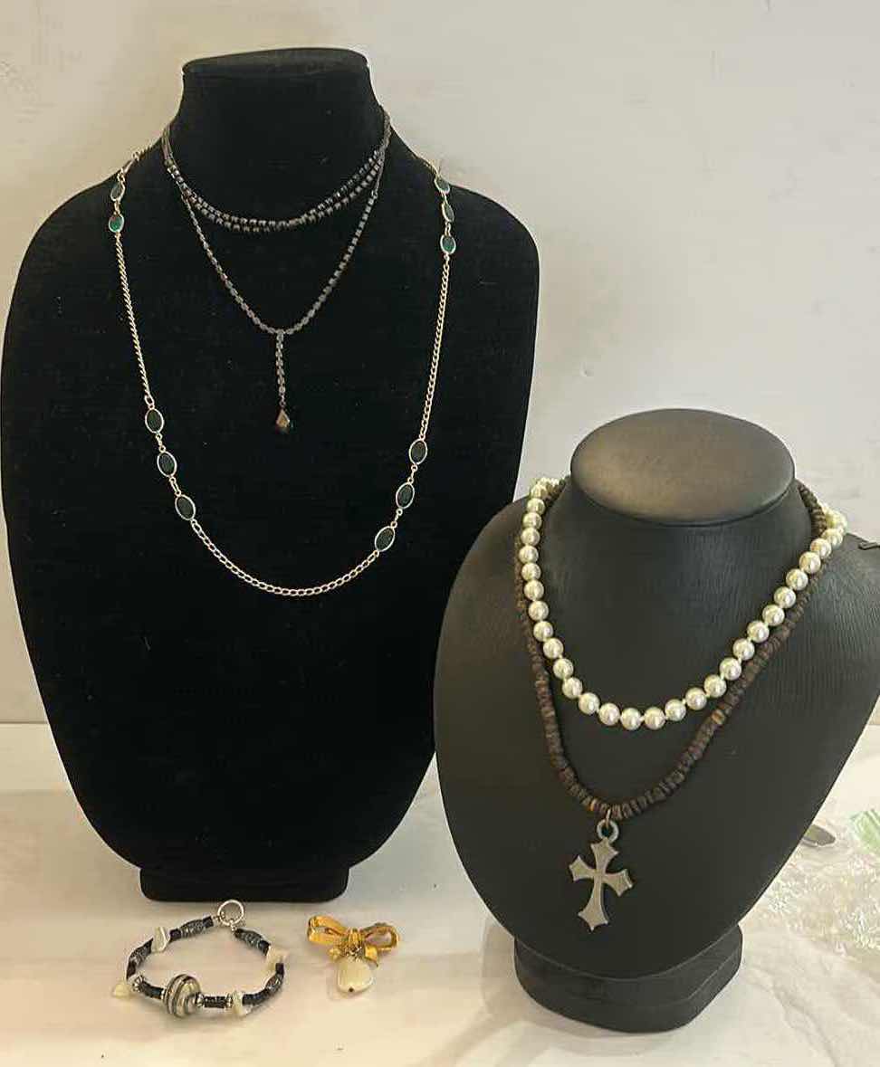 Photo 1 of 6 PC’s FASHION JEWELRY