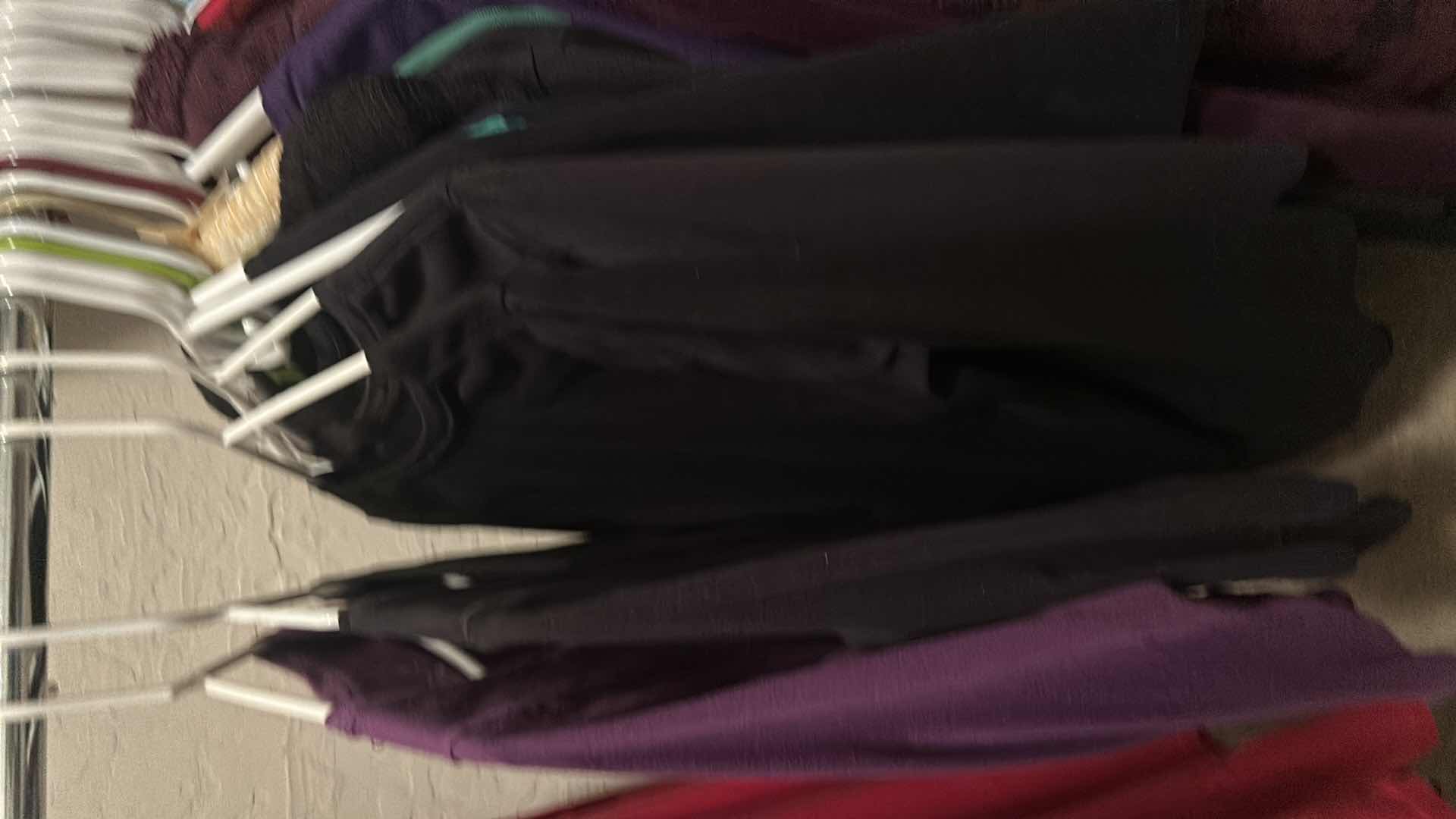 Photo 3 of RACK - MENS AND WOMENS CLOTHING SIZE L -