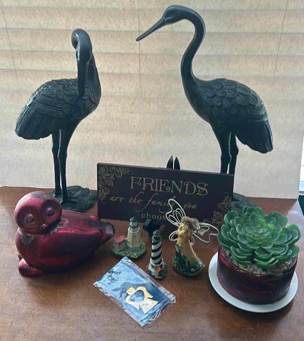 Photo 1 of HOME DECOR, ASSORTMENT, TALLEST CRANE, H 17”.