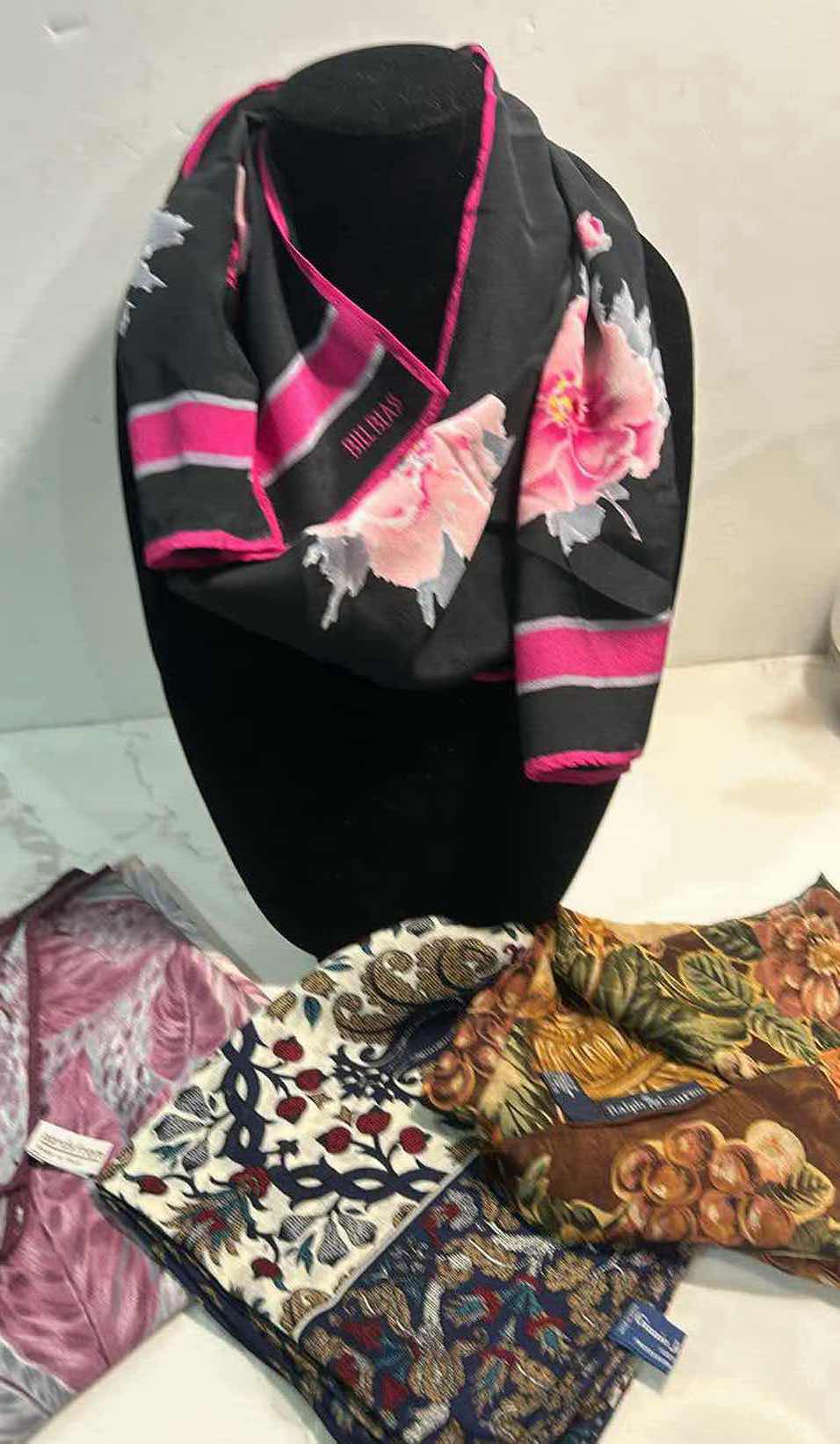 Photo 1 of 4 WOMENS FASHION SCARVES