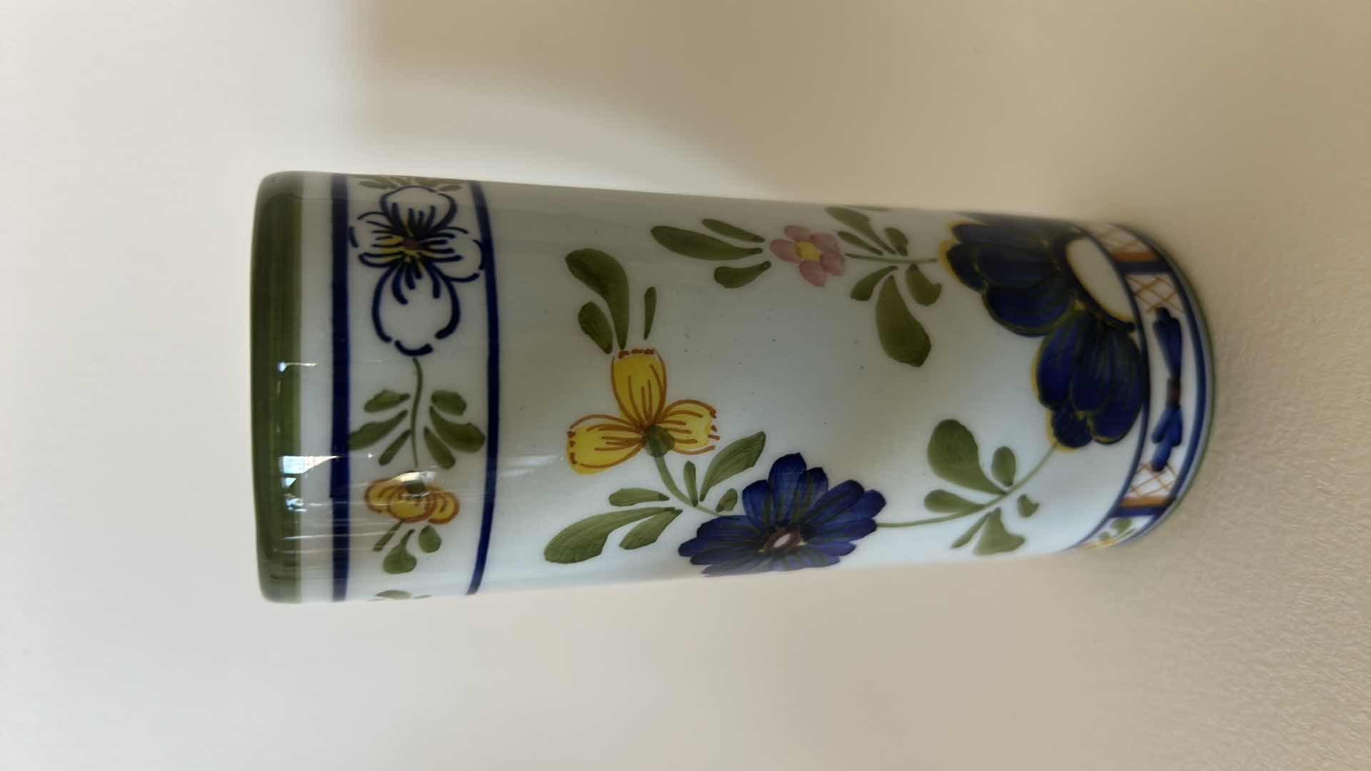 Photo 1 of ESTEE ITALIAN PORCELAIN VASE, STAMPED AND NUMBERED H5”