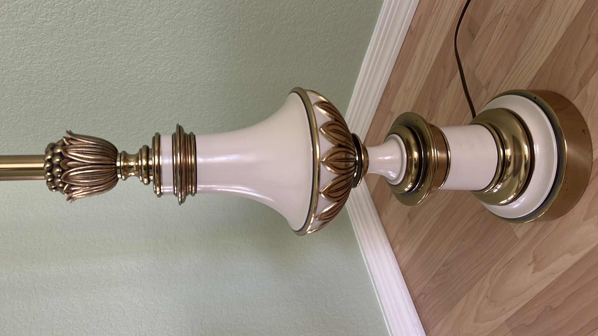 Photo 5 of STIFFEL MID CENTURY LAMP WITH SHADE H37”