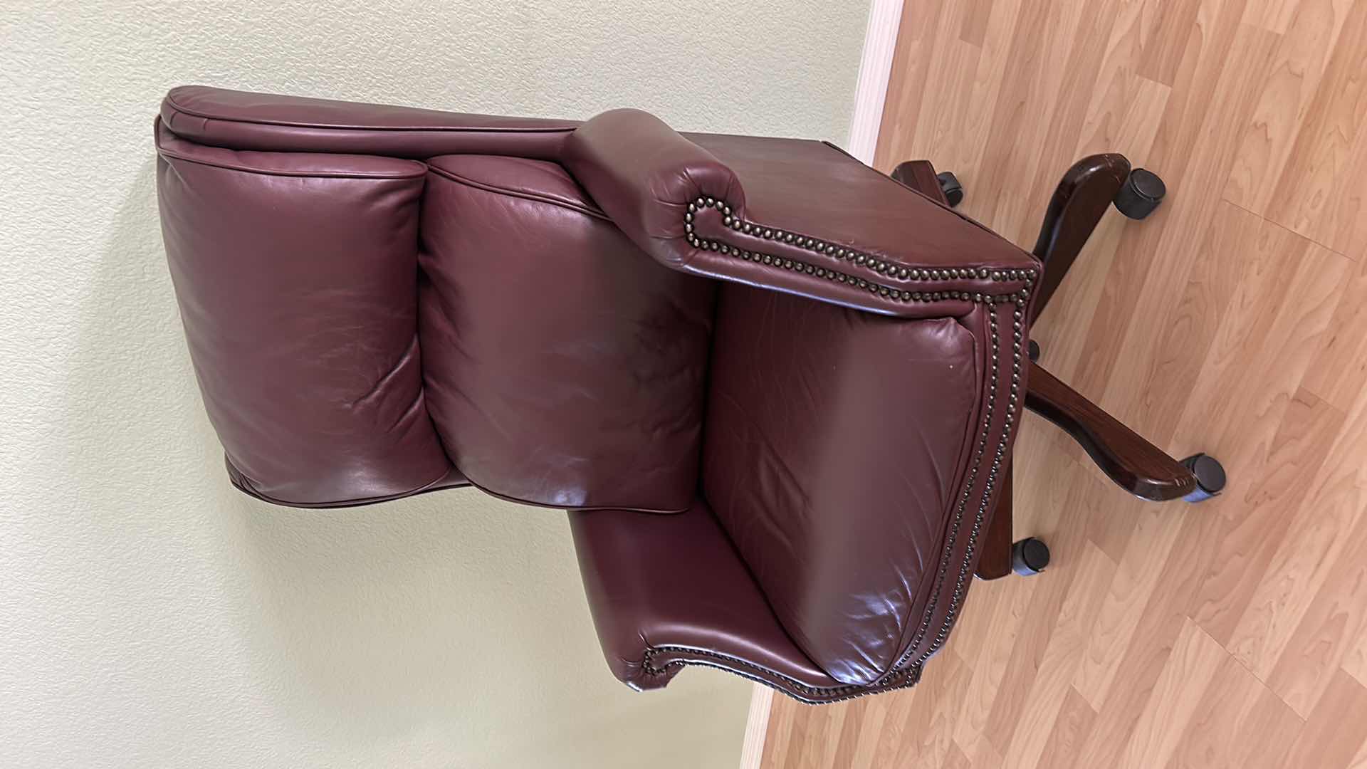 Photo 2 of EXECUTIVE LEATHER CHAIR 31” WIDE x H48.5”