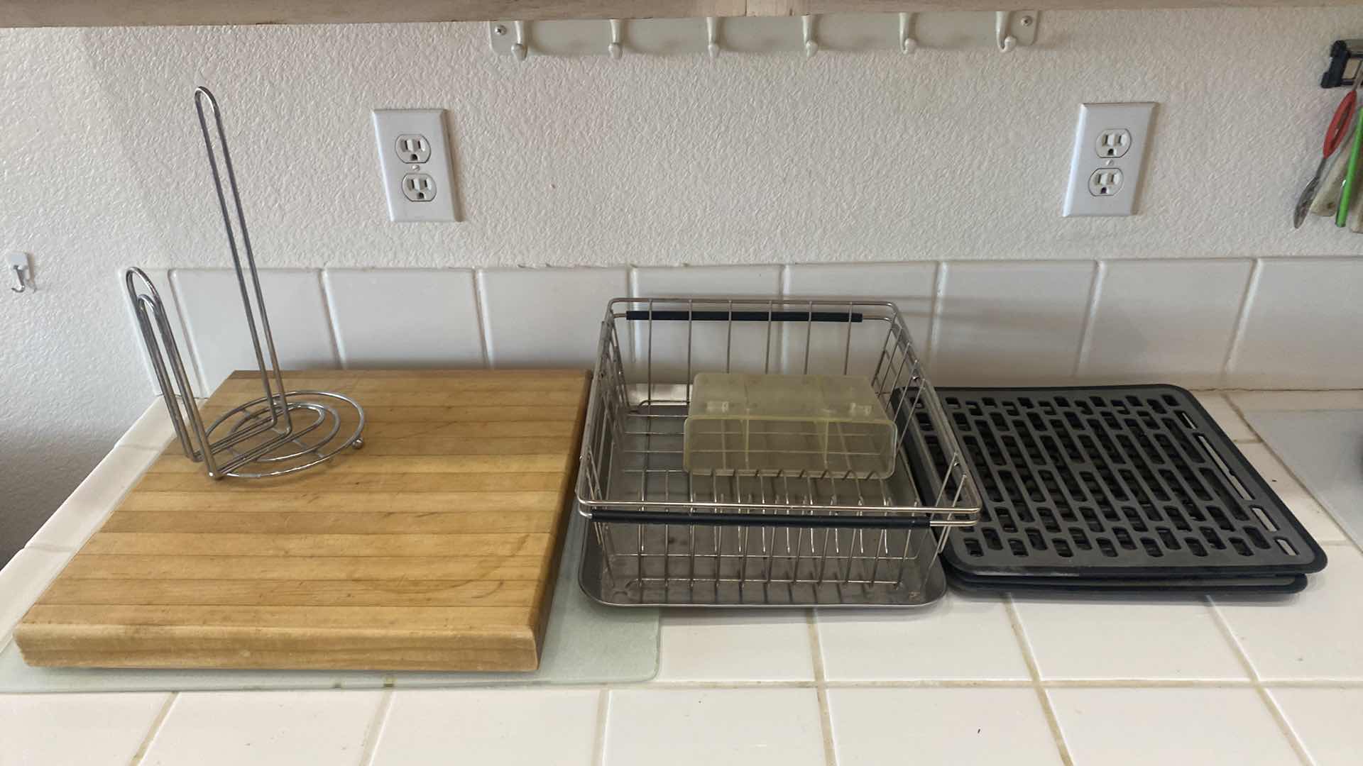 Photo 1 of 2 CUTTING BOARDS PAPER TOWEL HOLDER SINK MARS & DISH RACK