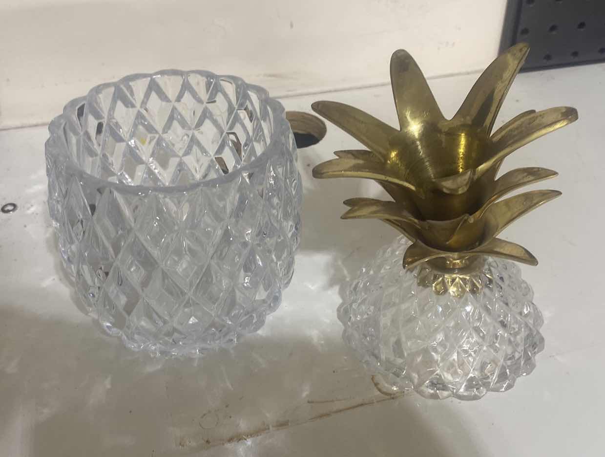 Photo 1 of GLASS PINEAPPLE WITH BRASS TOP H9 1/2” & GLASS FISH H4”