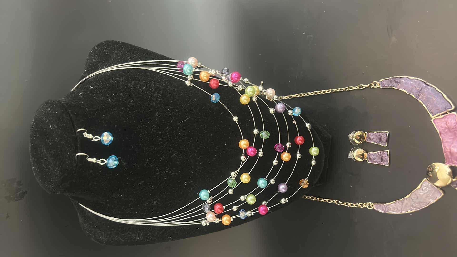 Photo 1 of CHOKER GOLD ENAMELED GEOMETRIC MULTICOLORED NECKLACE W MATCHING EARRINGS, CHOKER BEAD NECKLACE W JEWELED EARRINGS