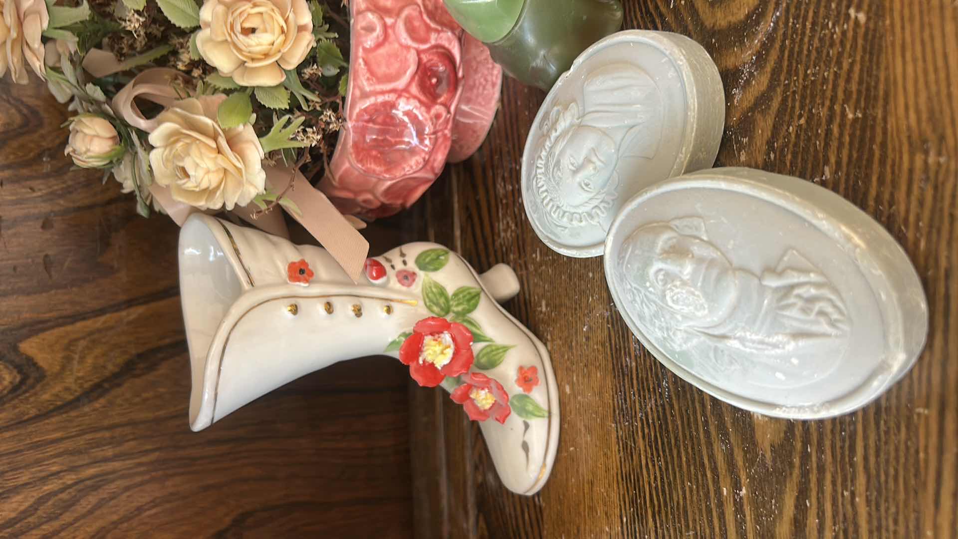 Photo 1 of VINTAGE COLLECTIBLES & HOME DECOR