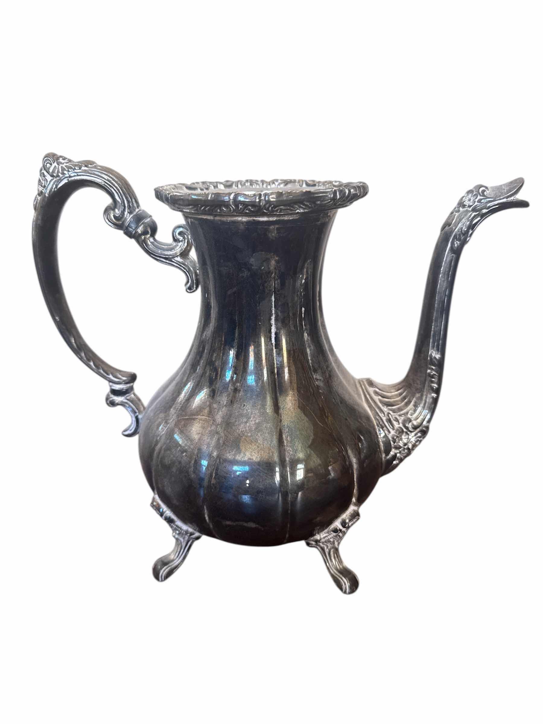 Photo 1 of 2- ANTIQUE SHEFFIELD SILVER COFFEE/TEAPOT AND TEA/COFFEE POT WITH LID

H9”