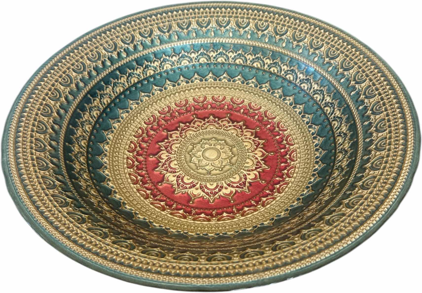 Photo 1 of VINTAGE TURKISH DECORATIVE ART GLASS HAND PAINTED CONSOLE OR CENTERPIECE BOWL

D13” X H3”