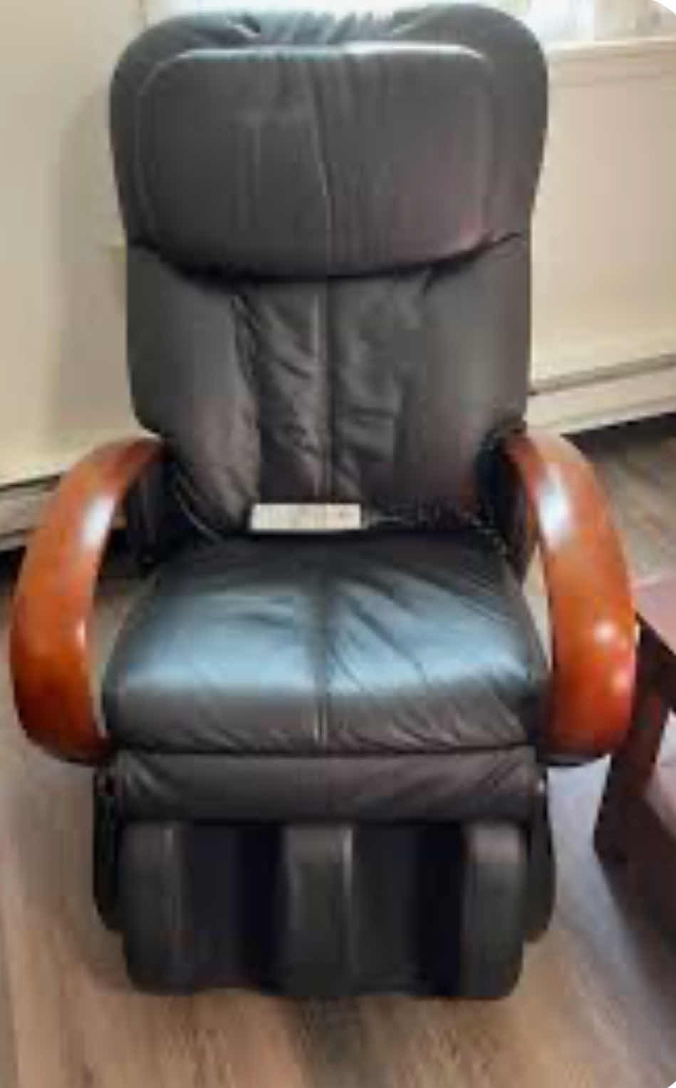 Photo 1 of HTT RECLINING BLACK LEATHER  MASSAGE CHAIR