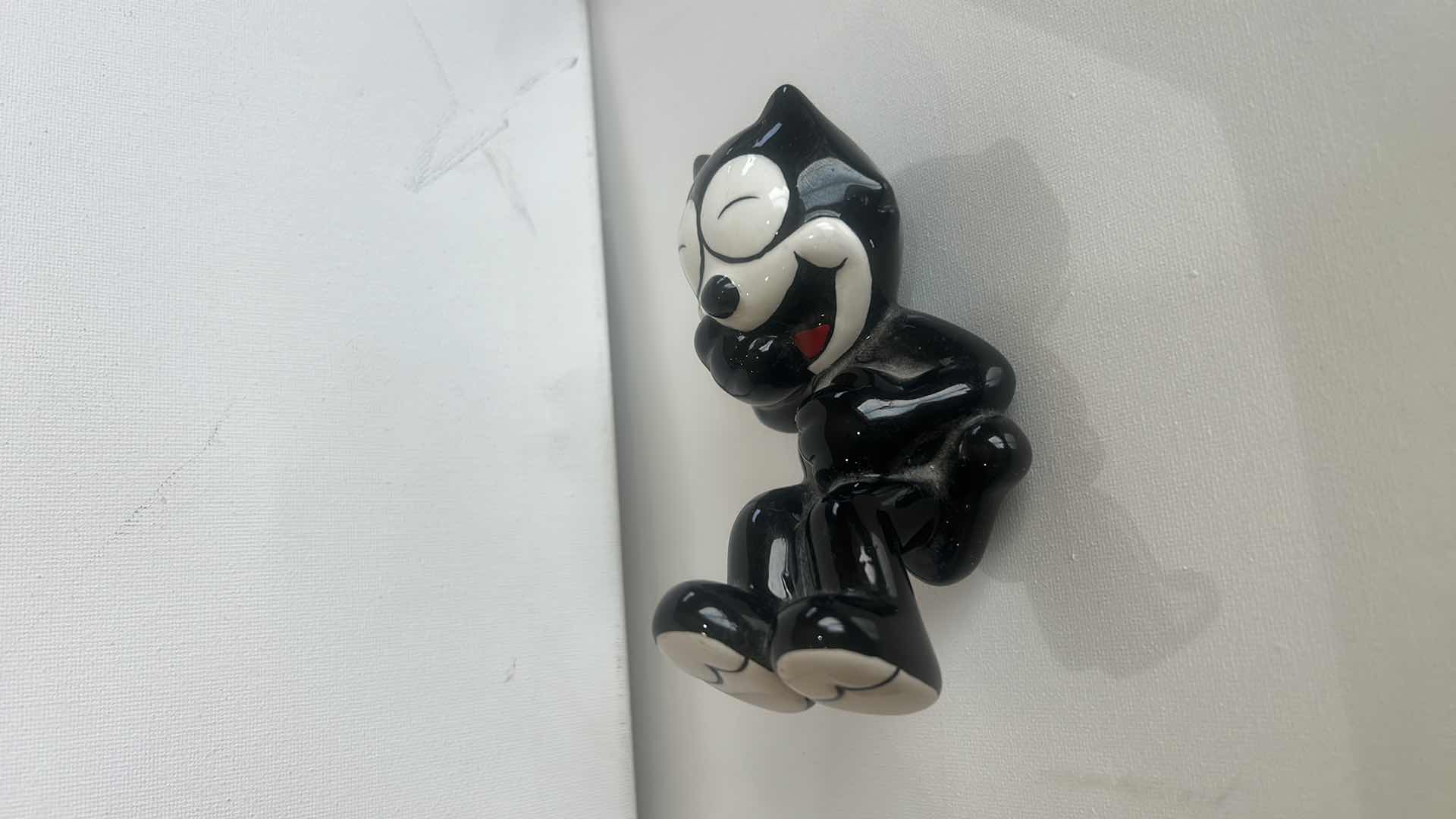 Photo 1 of CLAY ART - FELIX THE CAT SALT AND PEPPER SHAKERS H5.5”