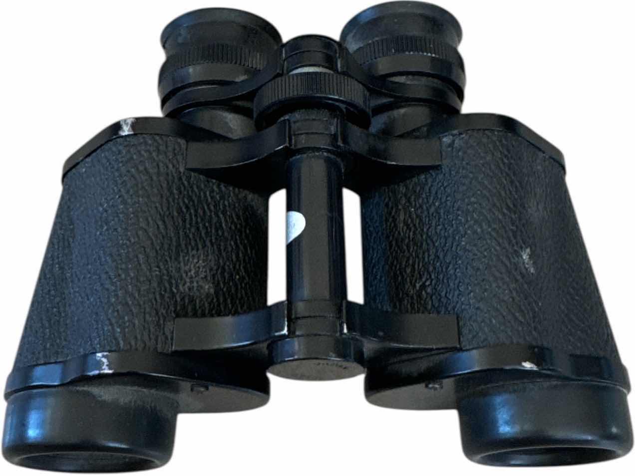 Photo 1 of VINTAGE JCPENNEY 8 POWER BINOCULARS, 30MM LENS, 393FEET AT 1000 YARDS, MODEL 0133 CAT932-0649
6” X 4.5” X H2”
