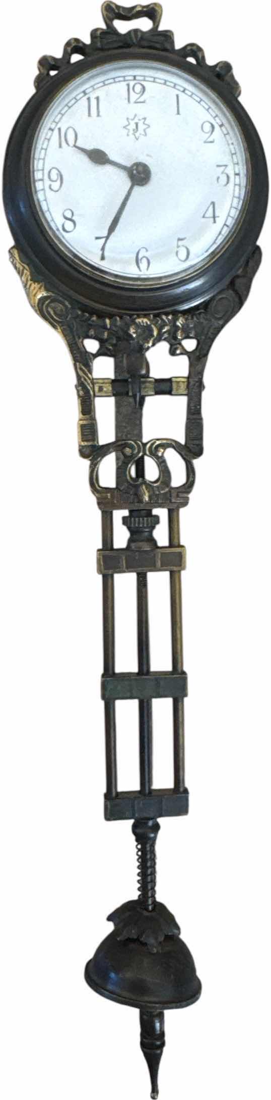 Photo 1 of 165
ANTIQUE BRASS MOVEMENT ARM FOR GERMAN JUNGHANS SWINGING CLOCK
H9.5”