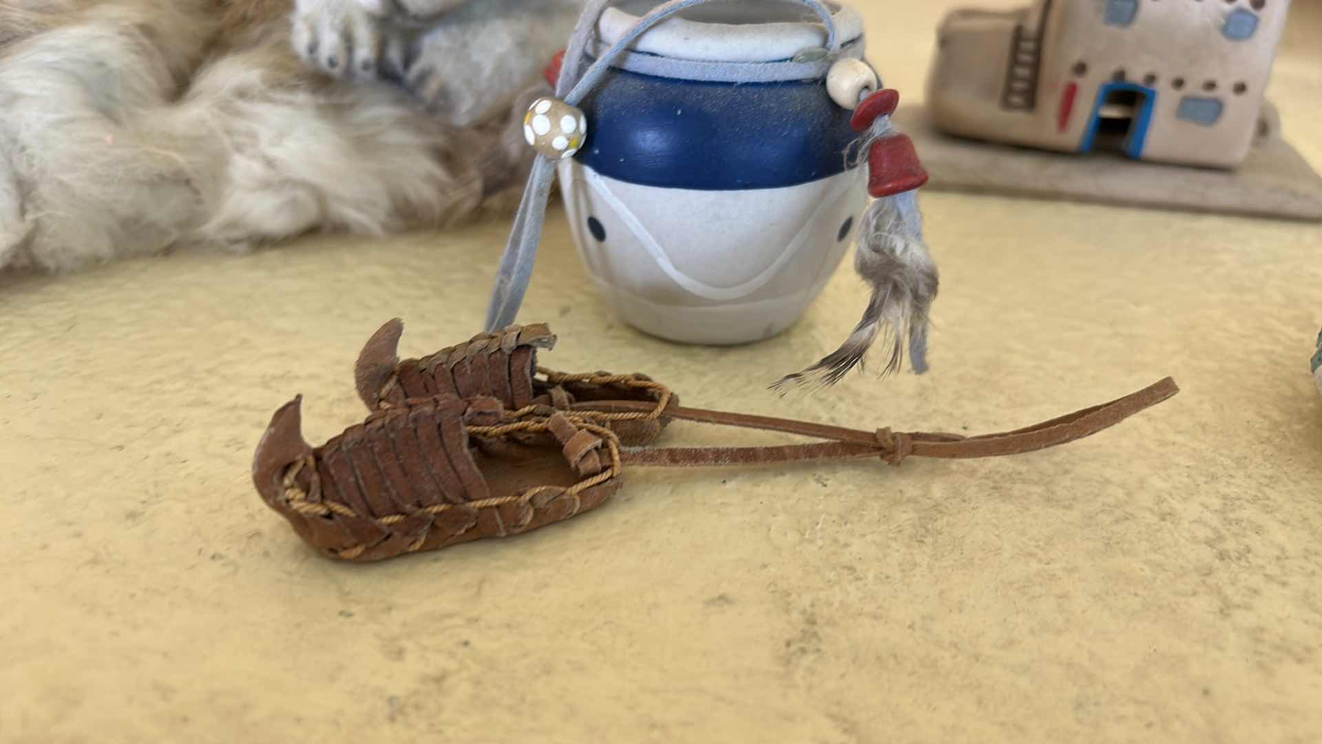 Photo 1 of 7 NATIVE AMERICAN HOME DECOR PIECES (COYOTE 9 1/2” x 3”