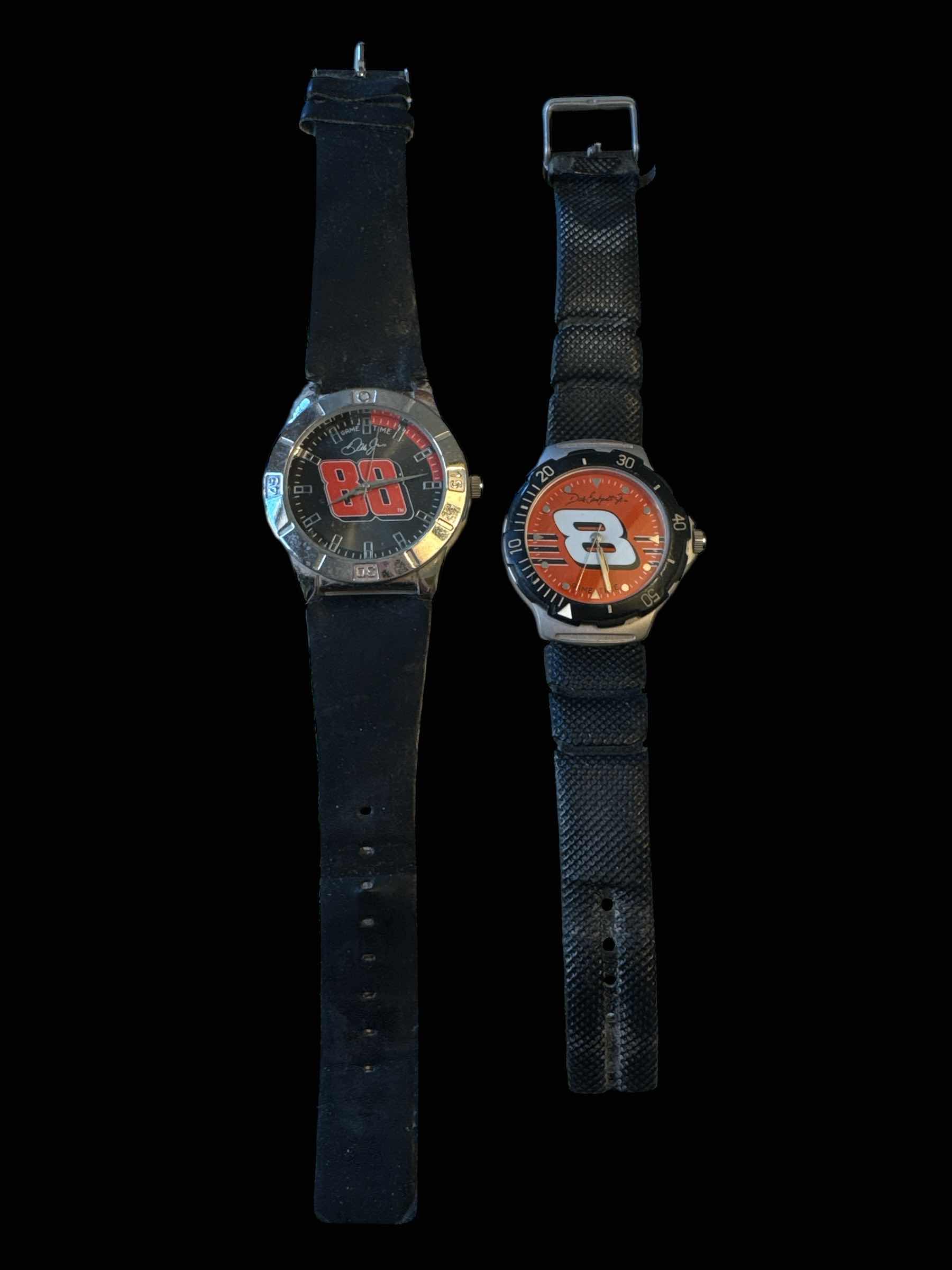 Photo 1 of 2- VINTAGE MENS WATCHES, BLACK AND SILVER TONE JEWELRY 

L9”