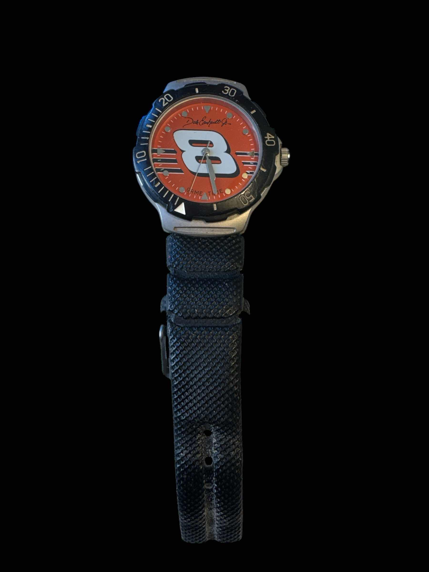 Photo 1 of 2- VINTAGE MENS WATCHES, BLACK AND SILVER TONE JEWELRY 

L9”