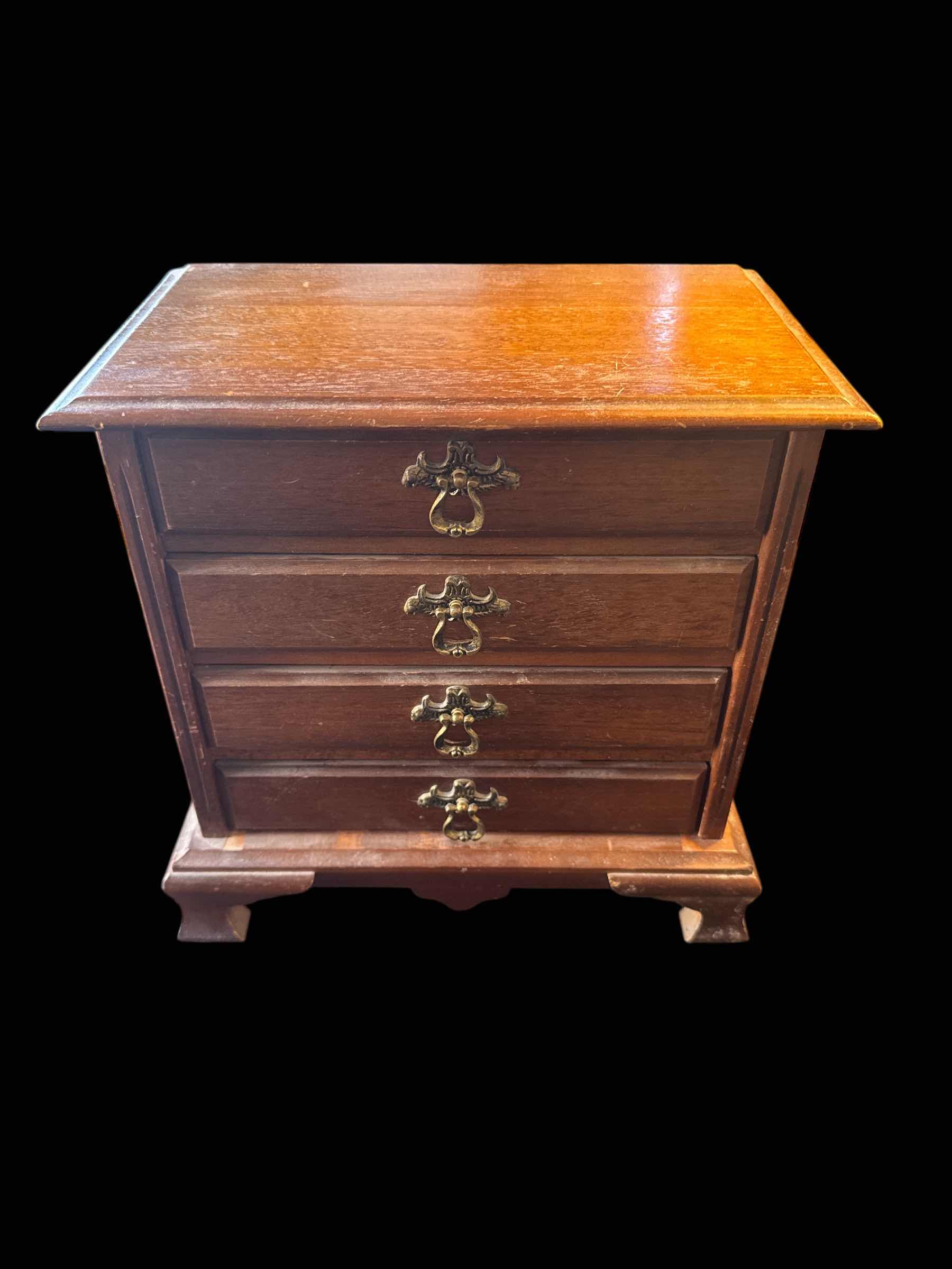 Photo 1 of VINTAGE WOODEN JEWELRY BOX WITH DRAWERS 

10.75” X 6.5” X H11”