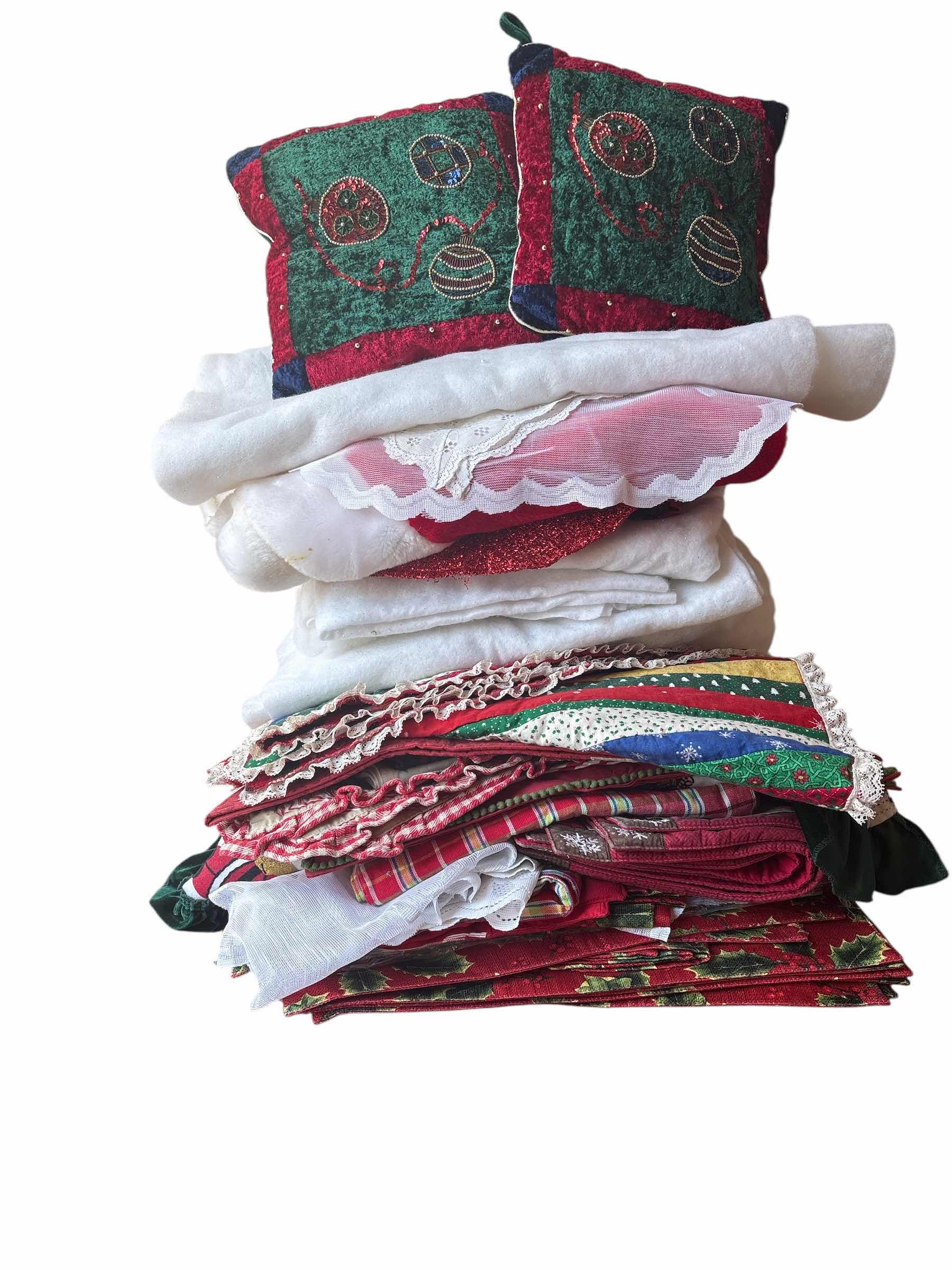 Photo 1 of CHRISTMAS DECOR PLACEMATS TABLE RUNNERS