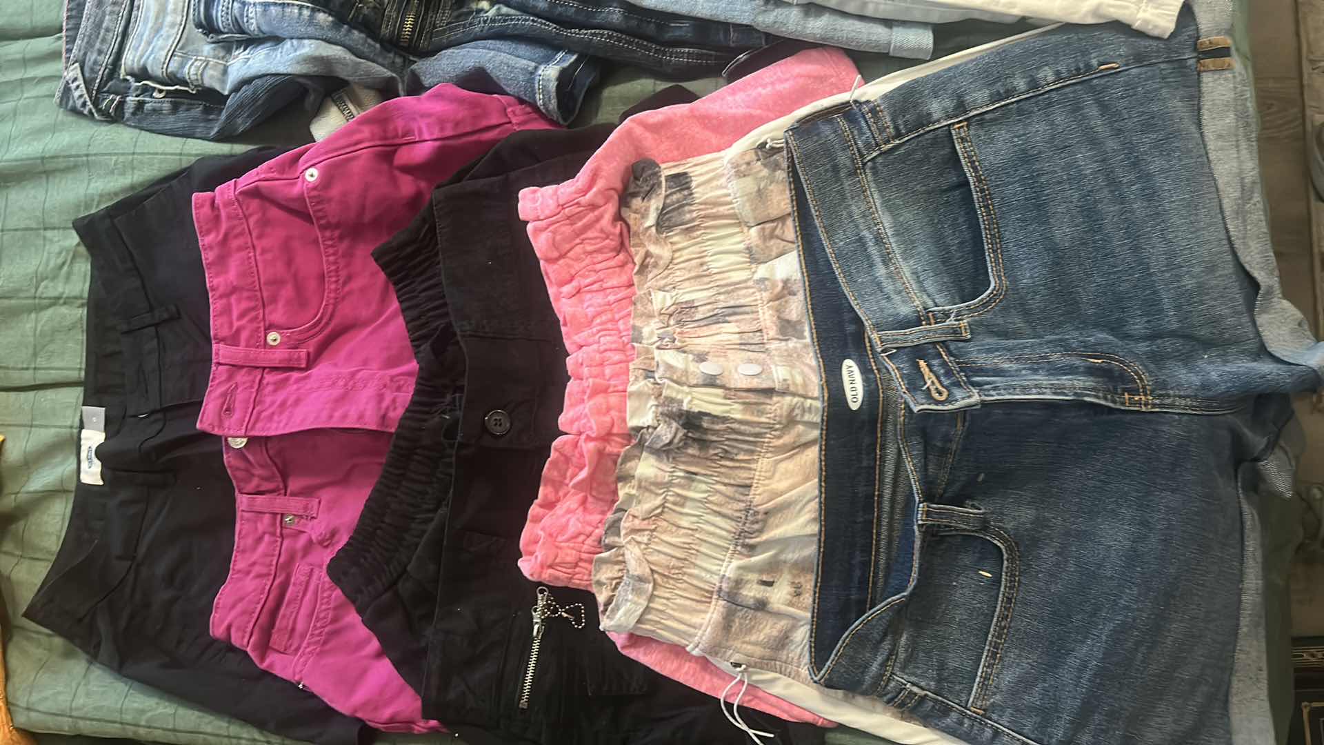 Photo 1 of 30 PAIRS OF GIRLS SHORTS MOSTLY SIZE 4