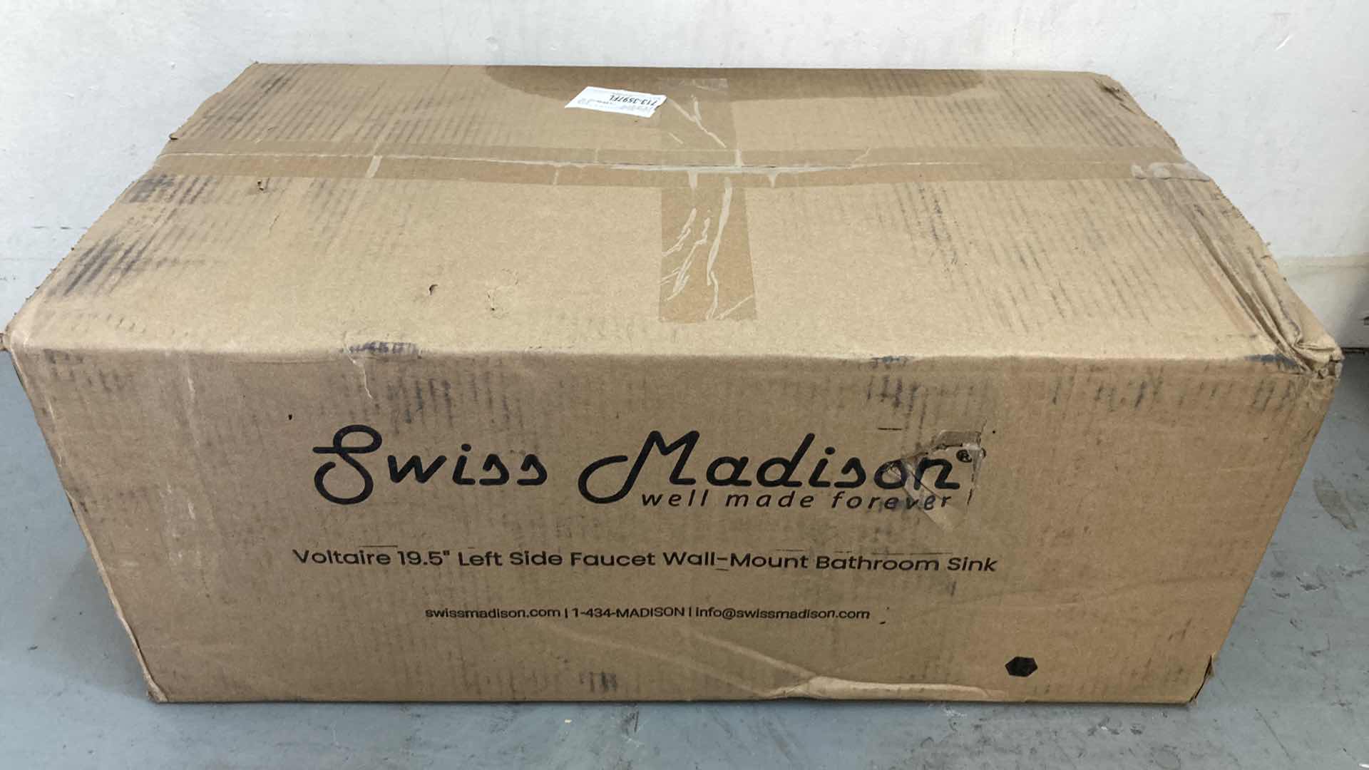 Photo 6 of NEW SWISS MADISON VOLTAIRE 19.5” WHITE LEFT SIDE FAUCET WALL MOUNTED SINK MODEL SM-WS315
