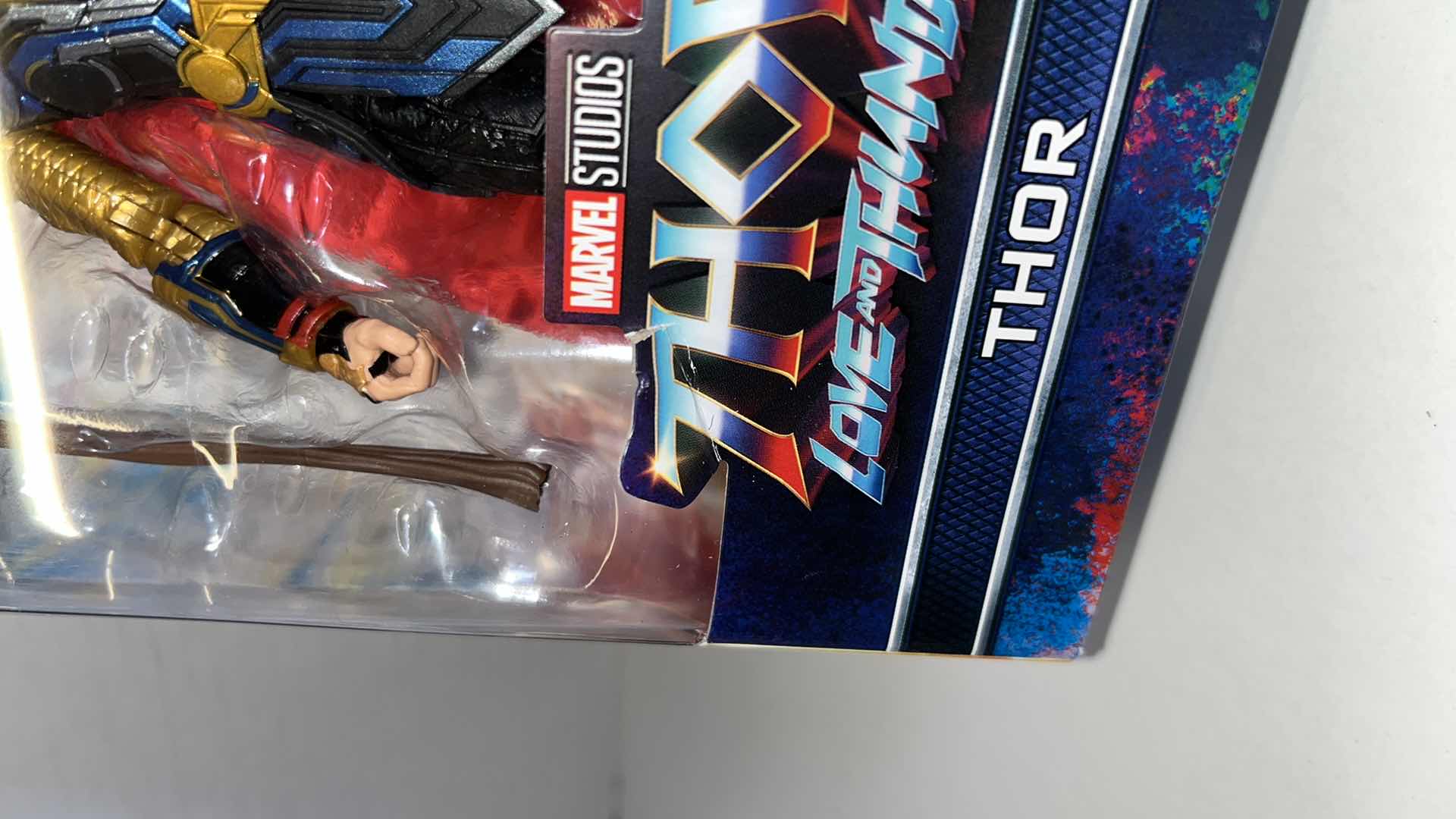 Photo 6 of BRAND NEW HASBRO MARVEL STUDIOS LEGEND SERIES, THOR LOVE AND THUNDER “THOR” (1)