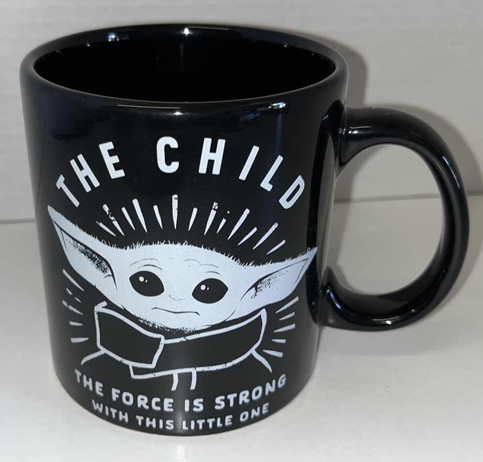 Photo 2 of NEW SILVER BUFFALO STAR WARS 20 OZ BLACK CERAMIC MUG, THE CHILD THE FORCE IS STRONG WITH THIS LITTLE ONE (1)