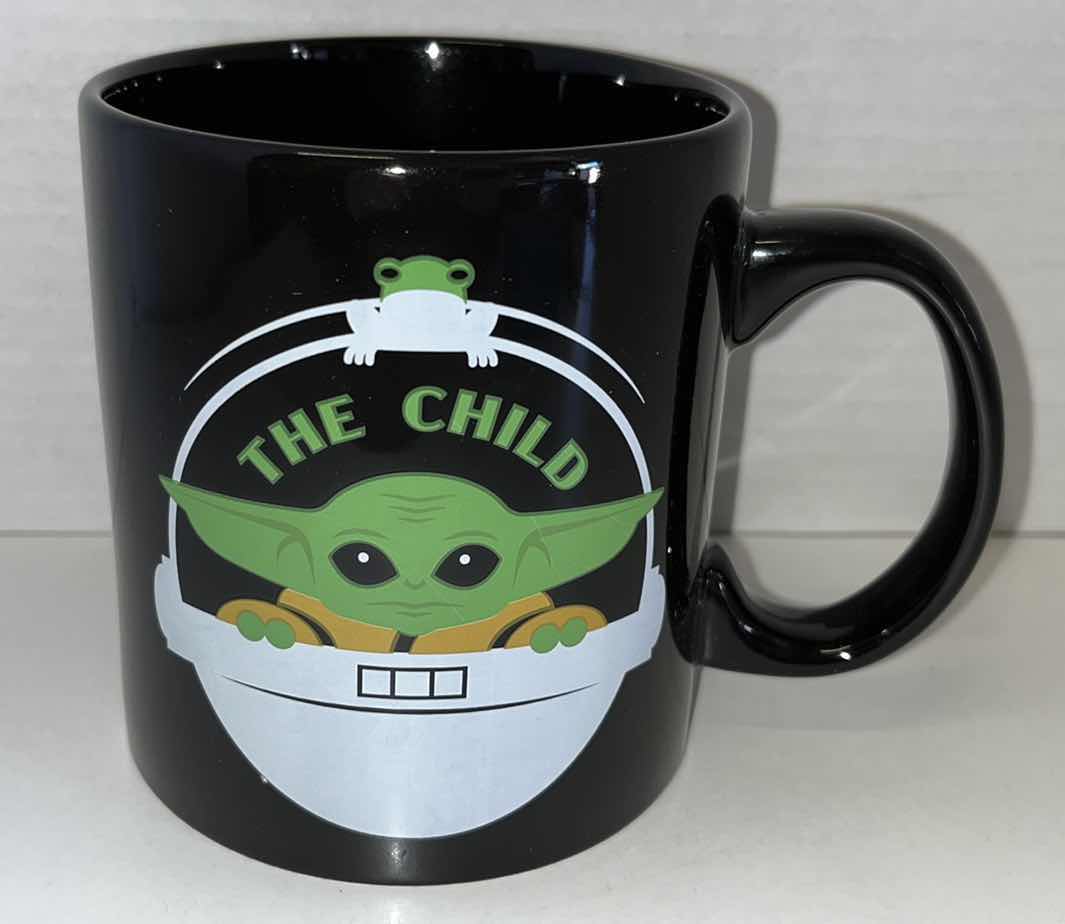 Photo 1 of NEW SILVER BUFFALO STAR WARS 20 OZ BLACK CERAMIC MUG, THE CHILD (1)