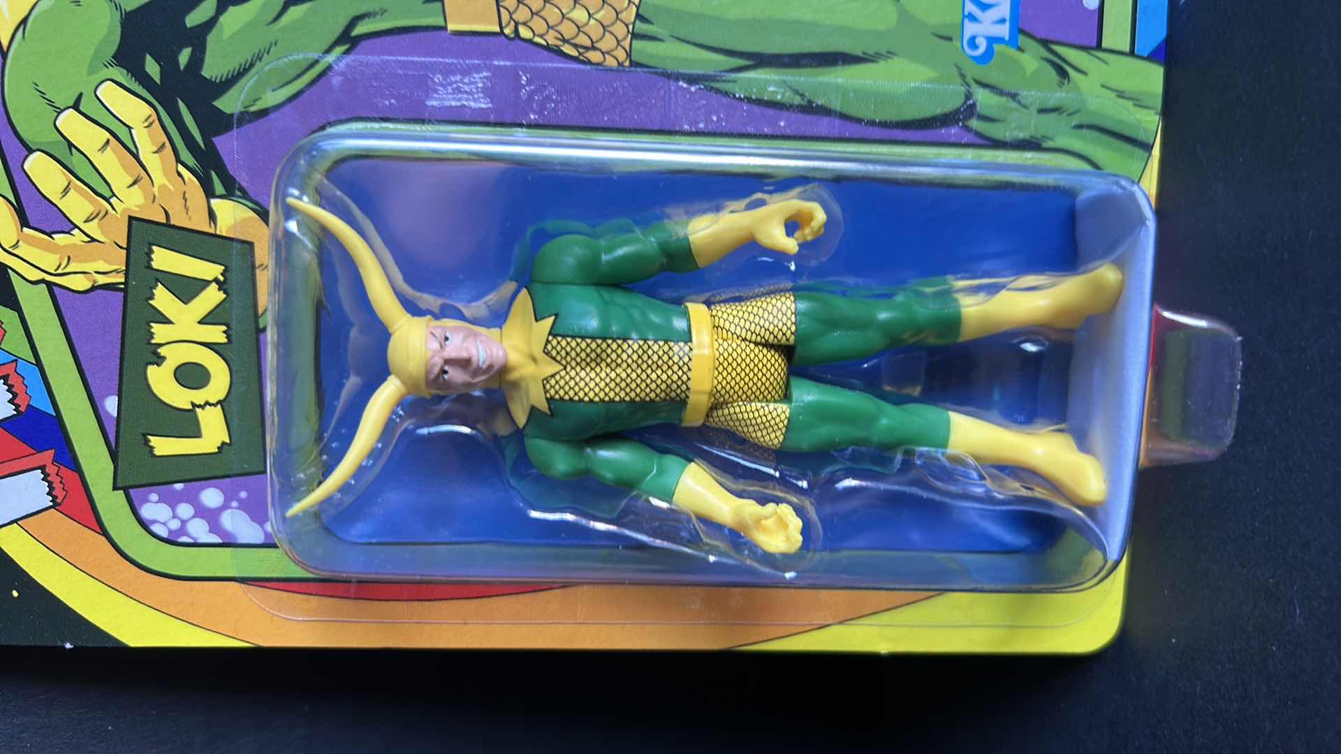 Photo 3 of BRAND NEW KENNER MARVEL LEGENDS LOKI