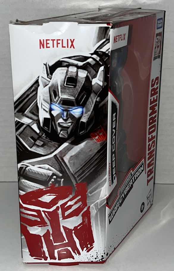 Photo 2 of BRAND NEW HASBRO TAKARA TOMY NETFLIX TRANSFORMERS KINGDOM WAR FOR CYBERTRON TRILOGY, AUTOBOT “DEEP COVER” (1)