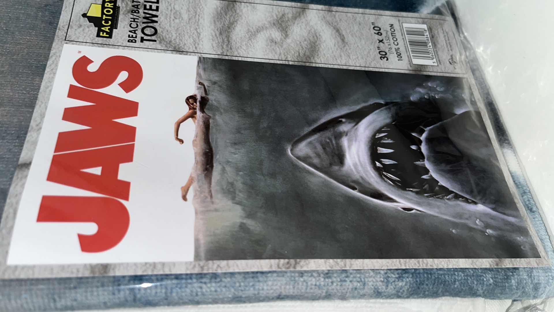 Photo 2 of BRAND NEW FACTORY ENTERTAINMENT 30” X 60” BEACH/BATH TOWEL, JAWS (1)