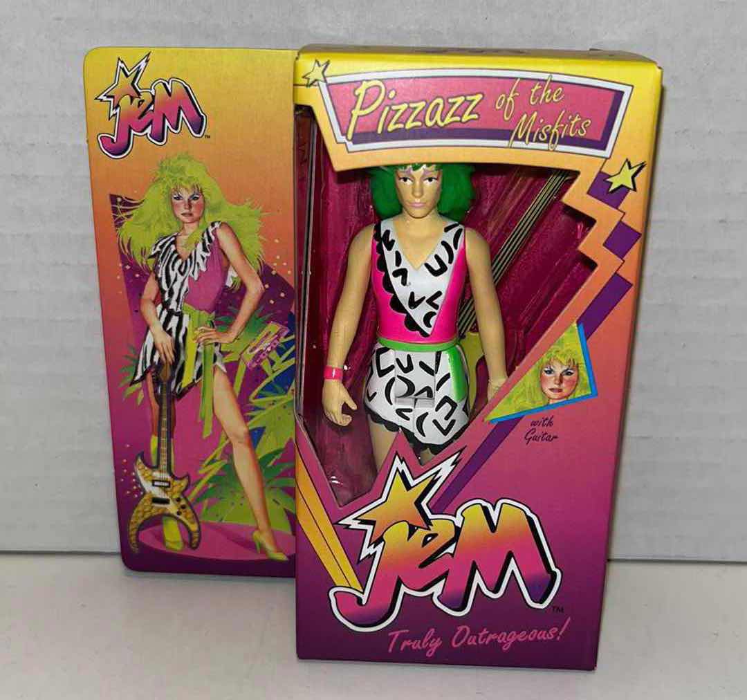 Photo 1 of NEW HASBRO SUPER 7 REACTION 4” FIGURE, JEM “PIZZAZZ OF THE MISFITS” W GUITAR (1)