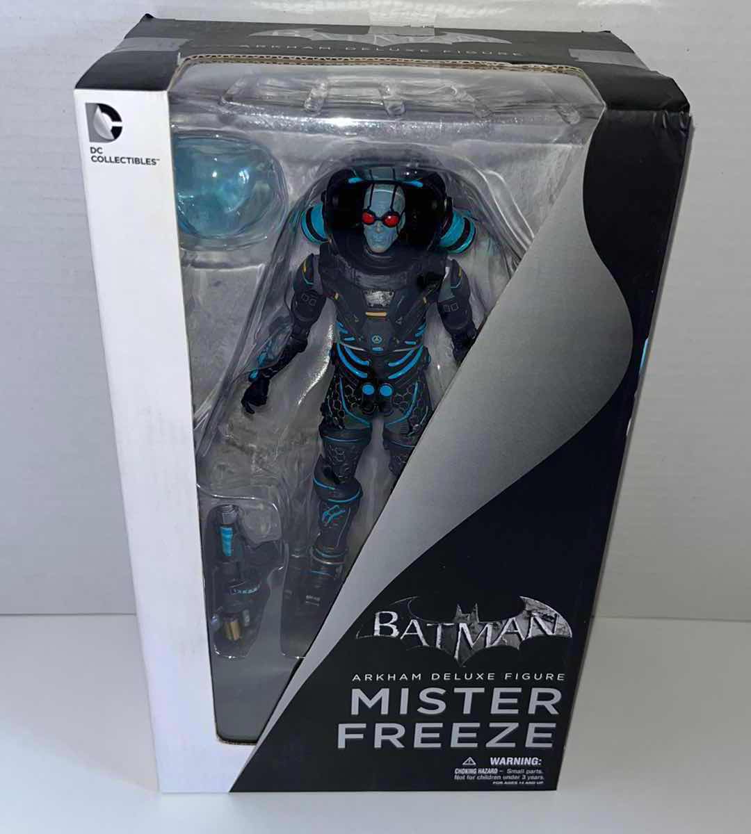 Photo 1 of BRAND NEW DC COLLECTIBLES BATMAN ARKHAM DELUXE FIGURE “MISTER FREEZE” (1)