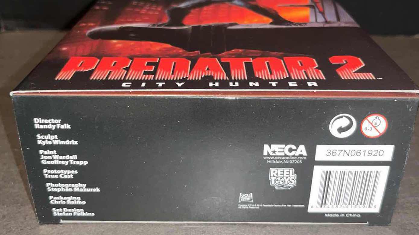 Photo 6 of BRAND NEW NECA 30TH ANNIVERSARY COLLECTION ACTION FIGURE & ACCESSORIES, PREDATOR 2 “CITY HUNTER”