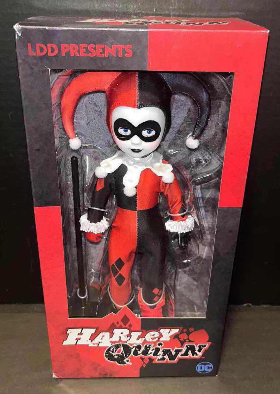 Photo 1 of NEW MEZCO TOYZ LIVING DEAD DOLLS, 10” DC HARLEY QUINN