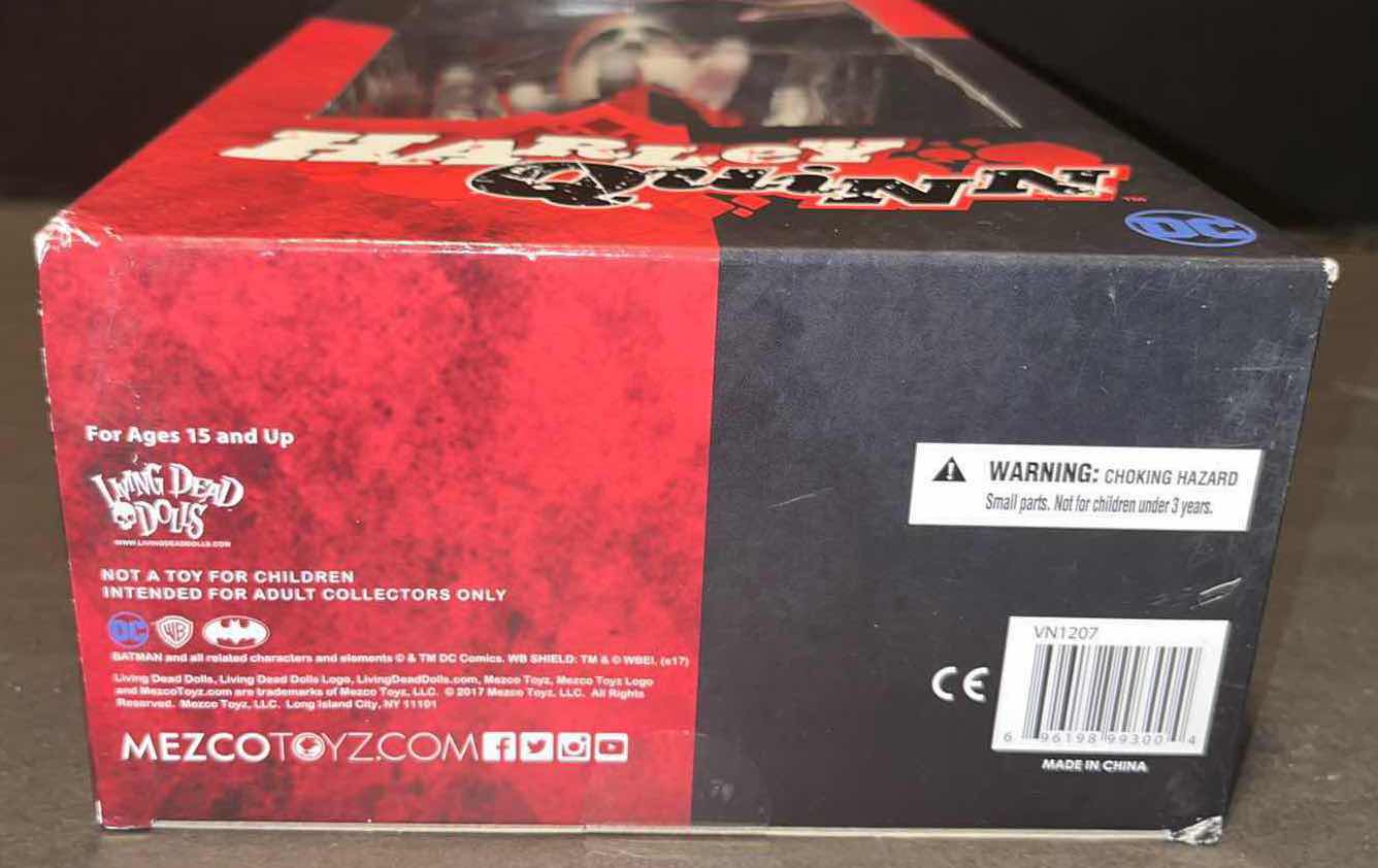 Photo 4 of NEW MEZCO TOYZ LIVING DEAD DOLLS, 10” DC HARLEY QUINN