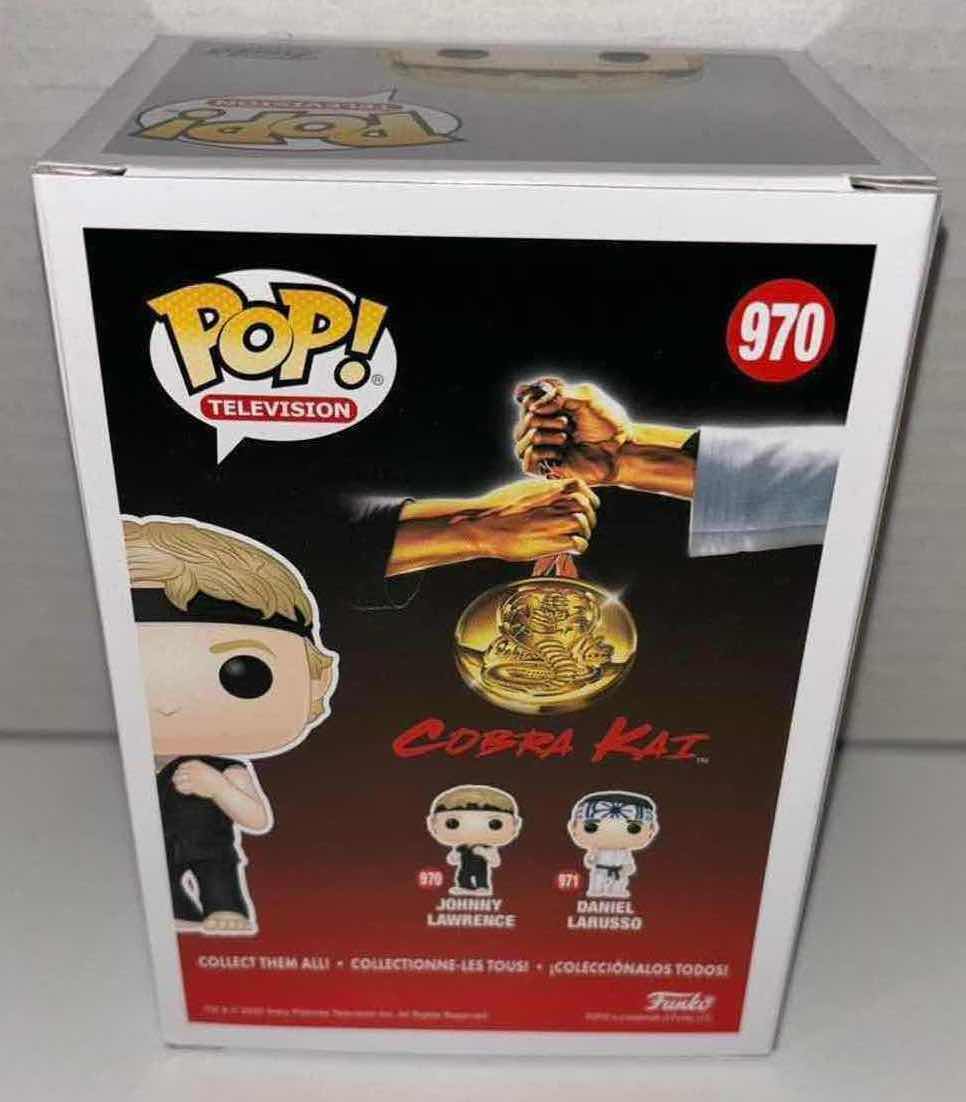 Photo 3 of NEW FUNKO POP! TELEVISION VINYL FIGURE, COBRA KAI #970 JOHNNY LAWRENCE