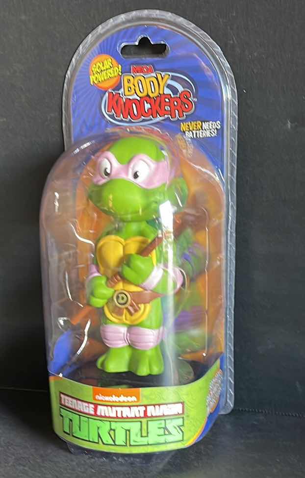 Photo 1 of NEW NECA BODY KNOCKERS TMNT, DONATELLO