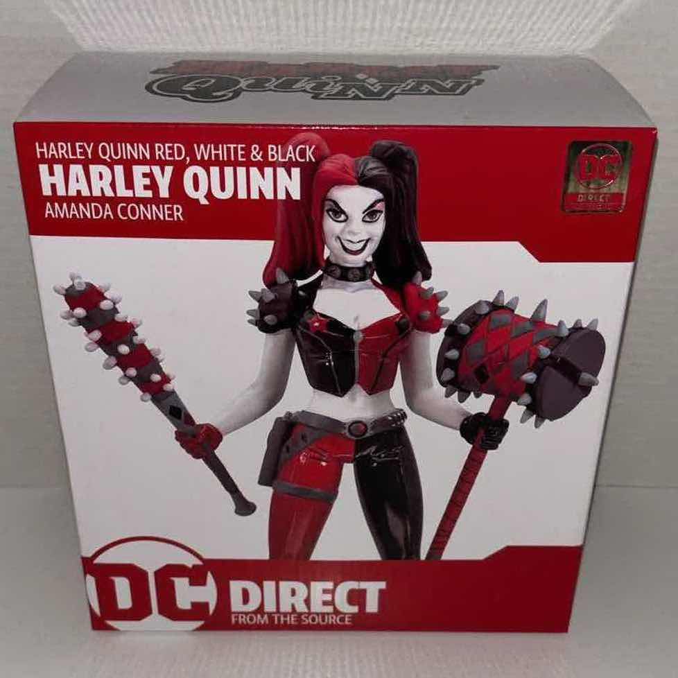 Photo 3 of BRAND NEW MCFARLANE TOYS DC DIRECT HARLEY QUINN RED, WHITE & BLACK 7” RESIN STATUE BY AMANDA CONNER, NUMBERED LIMITED EDITION 