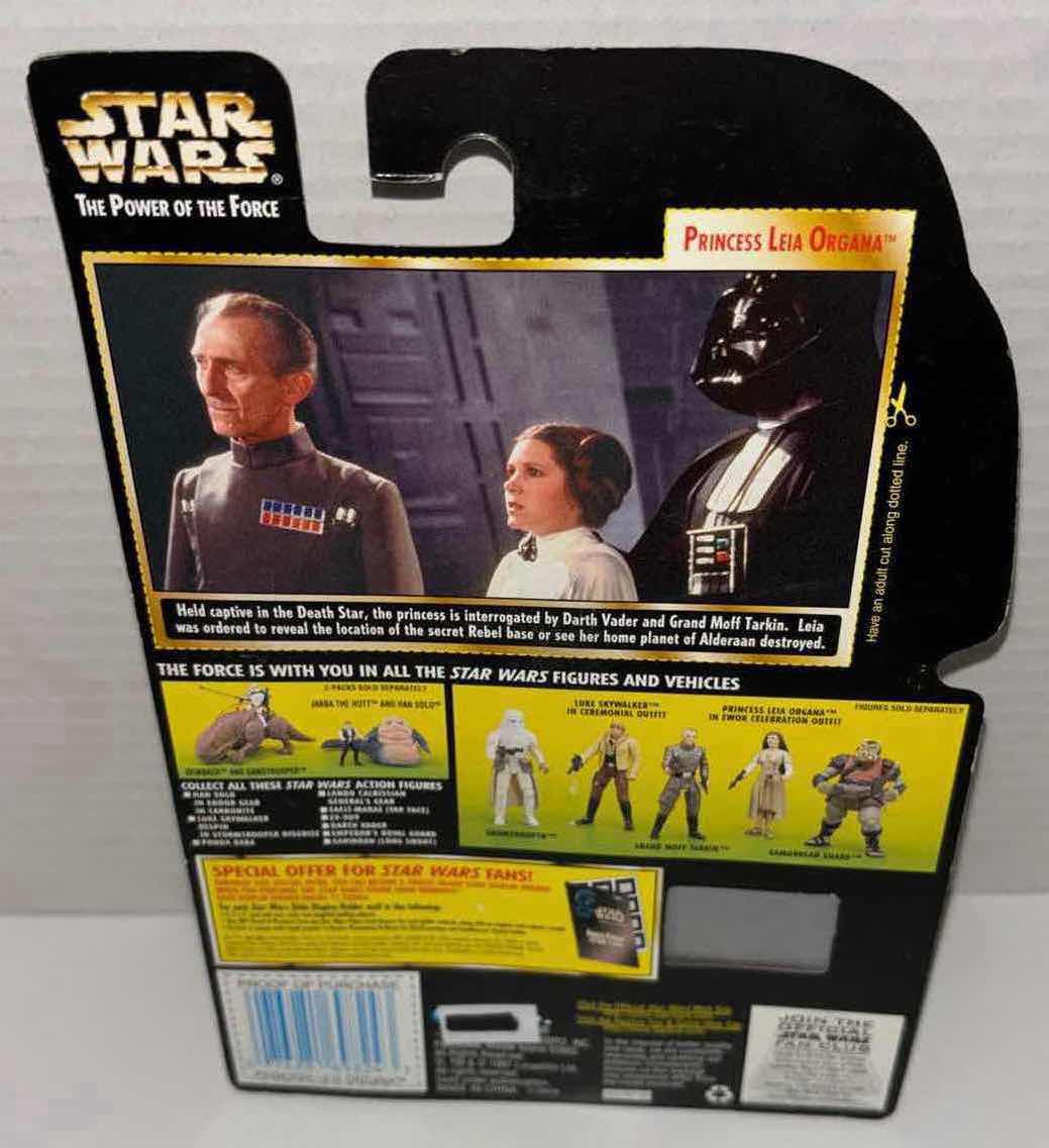 Photo 3 of NEW KENNER STAR WARS THE POWER OF THE FORCE ACTION FIGURE, PRINCESS LEIA ORGANA W BLASTER RIFLE AND LONG-BARRELED PISTOL W FREEZE FRAME ACTION SLIDE