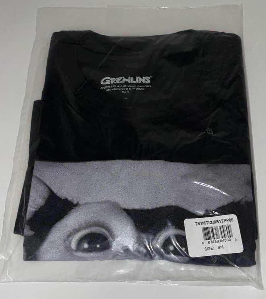 Photo 3 of NEW GREMLINS GIZMO BLACK T-SHIRT, SIZE SMALL 