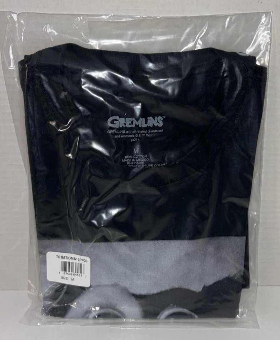 Photo 3 of NEW GREMLINS GIZMO BLACK T-SHIRT, SIZE MEDIUM 