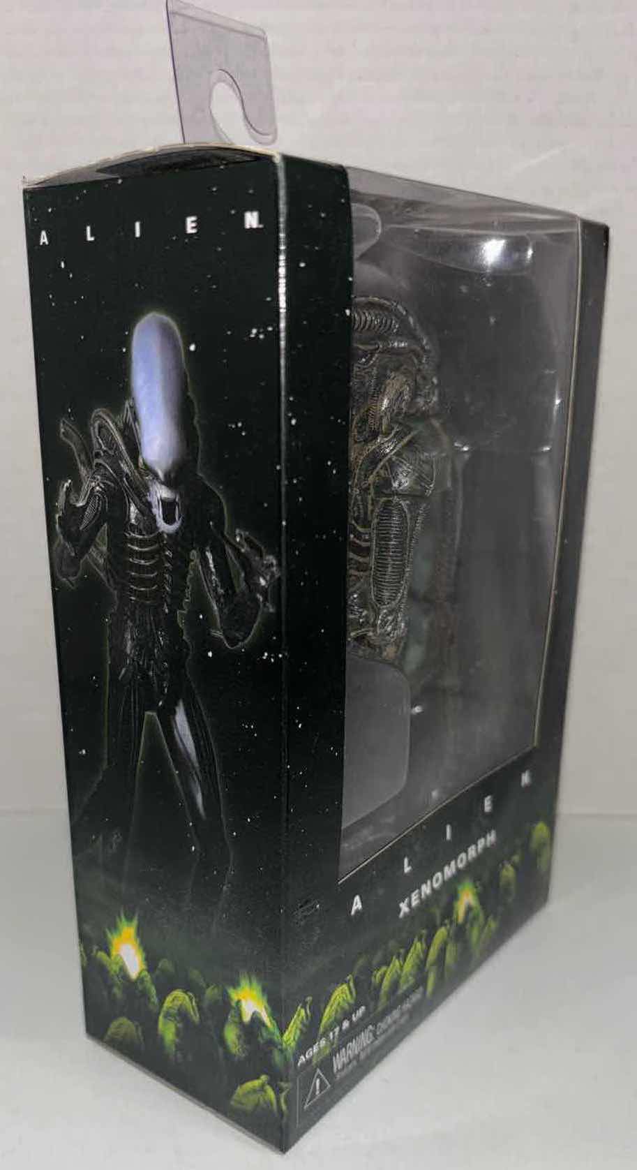 Photo 4 of NECA ALIEN 7” XENOMORPH FIGURE