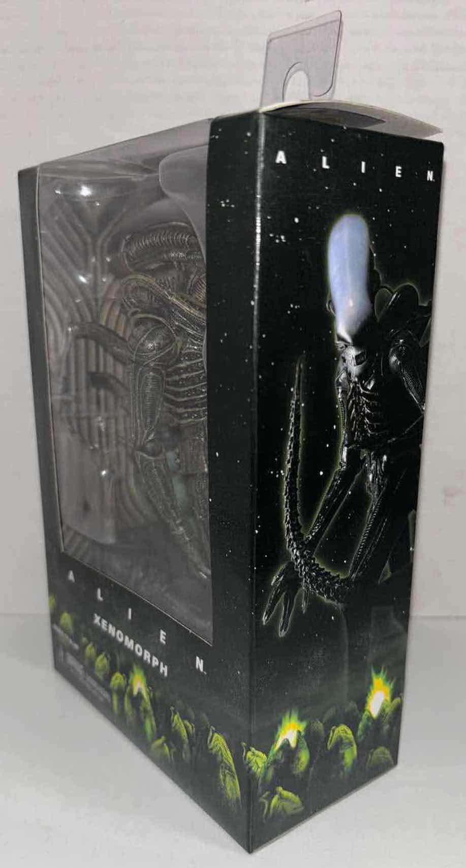 Photo 3 of NECA ALIEN 7” XENOMORPH FIGURE