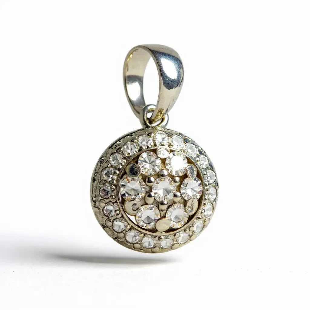 Photo 1 of 14K WHITE GOLD W 0.55 DIAMOND PENDANT TTL GRAMS 2.16 W INSURANCE APPRAISAL ITEM #2030  