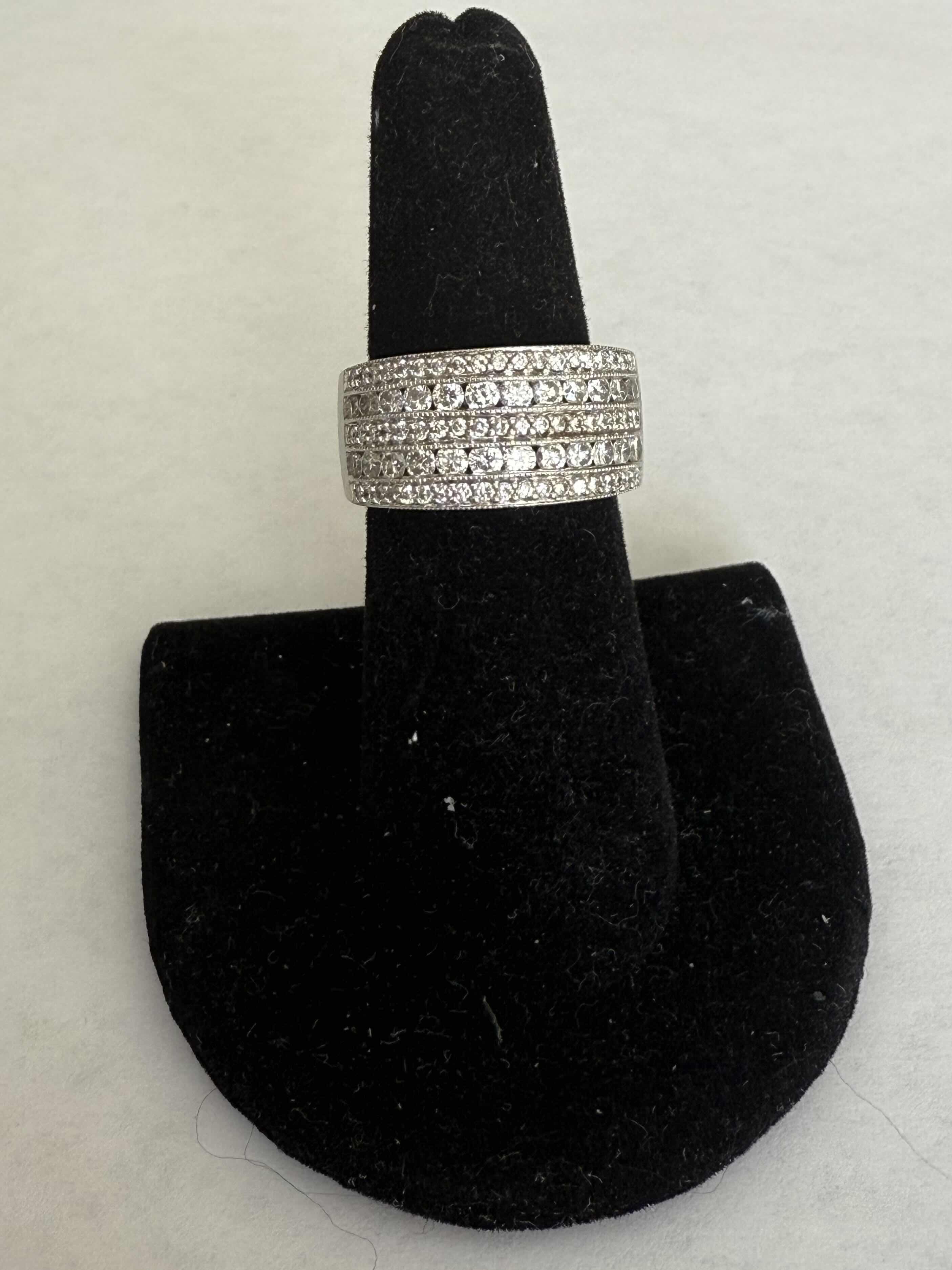 Photo 1 of 18K WHITE GOLD W 1.75cwt DIAMOND RING W INSURANCE APPRAISAL (APPROX SIZE 6) TTL GRAMS 10.68 ITEM #2003 