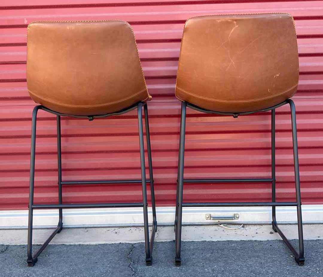 Photo 4 of HENGLIN HOME ARMLESS INDUSTRIAL BROWN FAUX LEATHER BARSTOOLS 18” X 16” H36” (2)