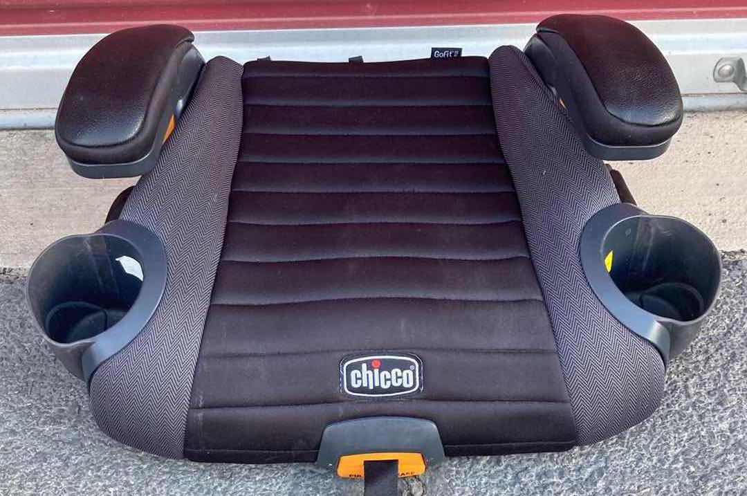 Photo 1 of CHICCO GOFIT PLUS BACKLESS BOOSTER CAR SEAT