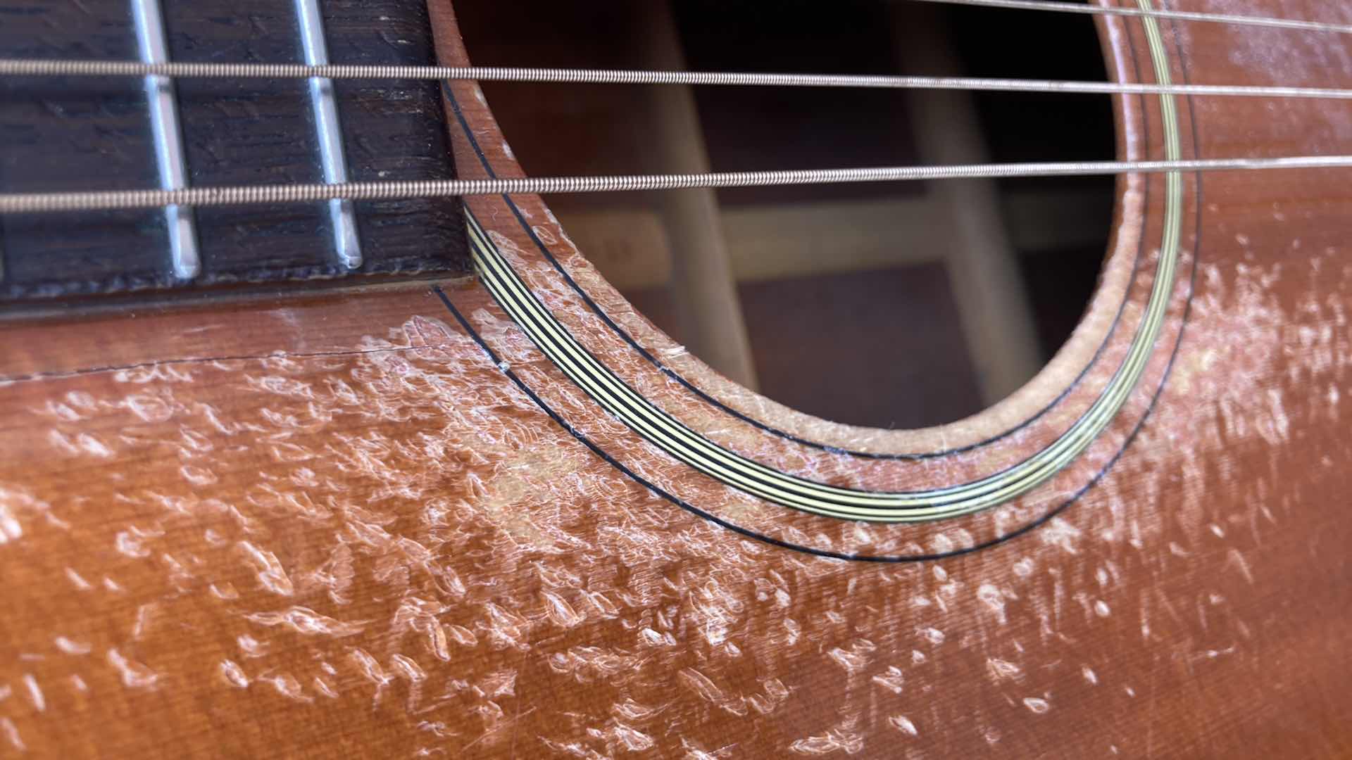 Photo 7 of SIGMA GUITARS SDM-18 DREADNAUGHT ACOUSTIC GUITAR W FABRIQUE CANADA BLACK HARD SHELL CASE