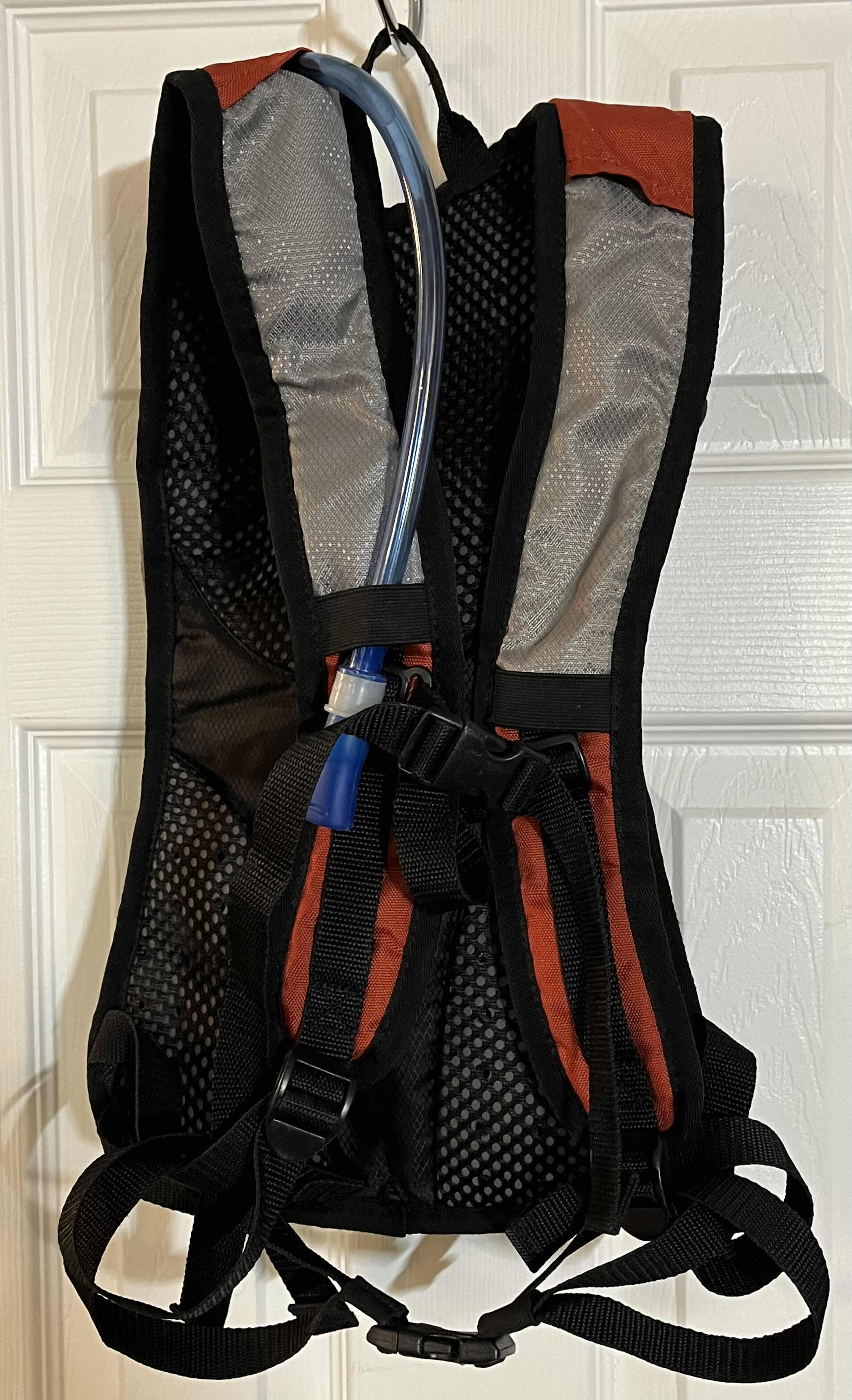 Photo 5 of COLEMAN REVEL 8L ORANGE & GRAY HYDRATION BACKPACK W 2LITER BLADDER